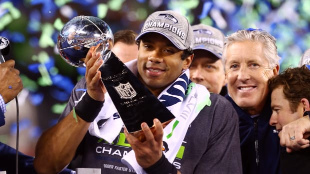 russell wilson pete carroll 22